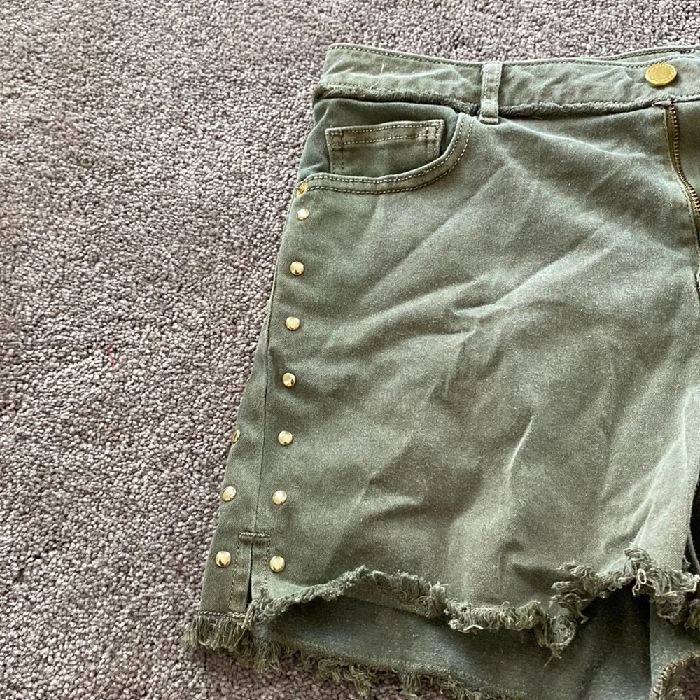 Michael Kors Olive Green Studded Denim Shorts Distressed Raw Hem SIZE 10
